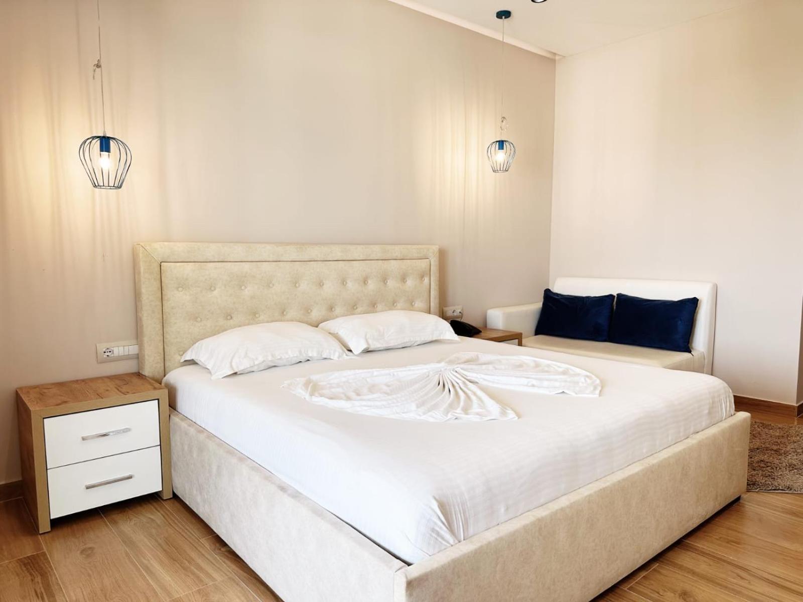 Hotel Ioni-An คซามิล ภายนอก รูปภาพ