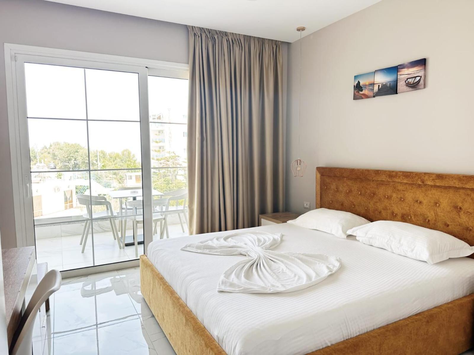 Hotel Ioni-An คซามิล ภายนอก รูปภาพ
