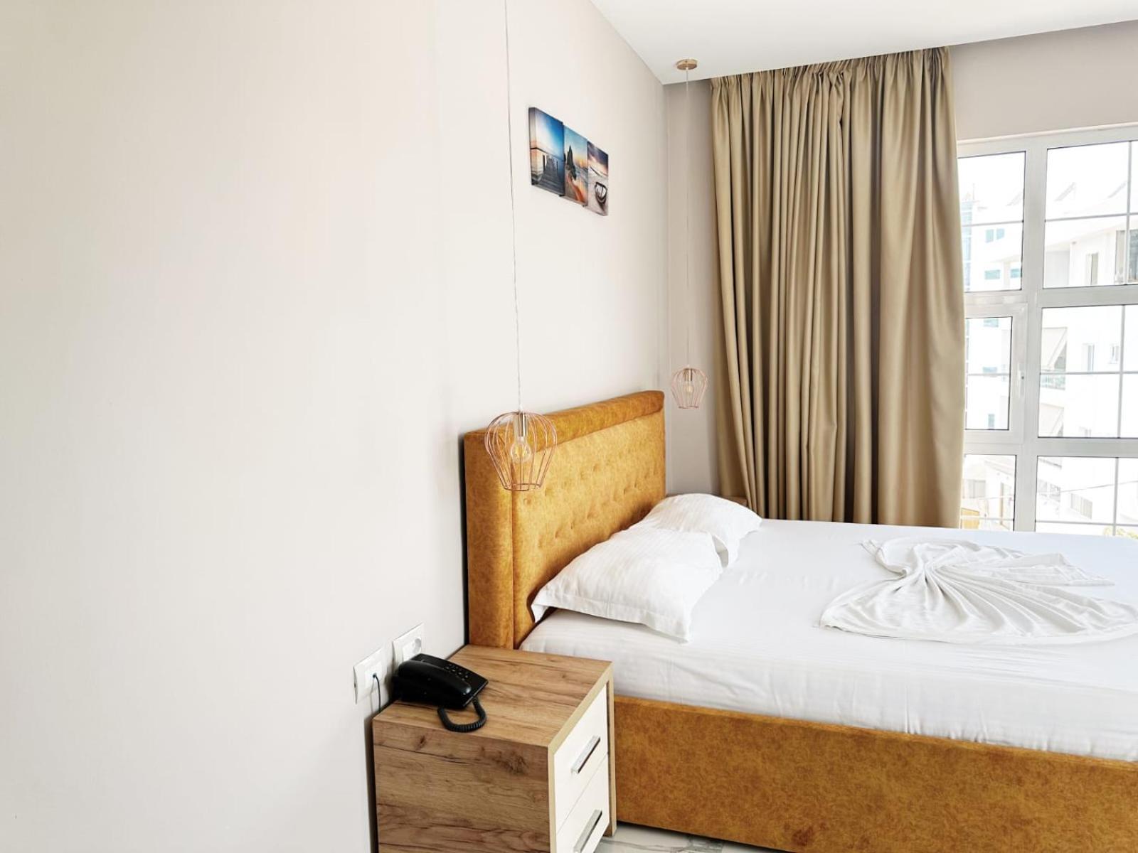 Hotel Ioni-An คซามิล ภายนอก รูปภาพ