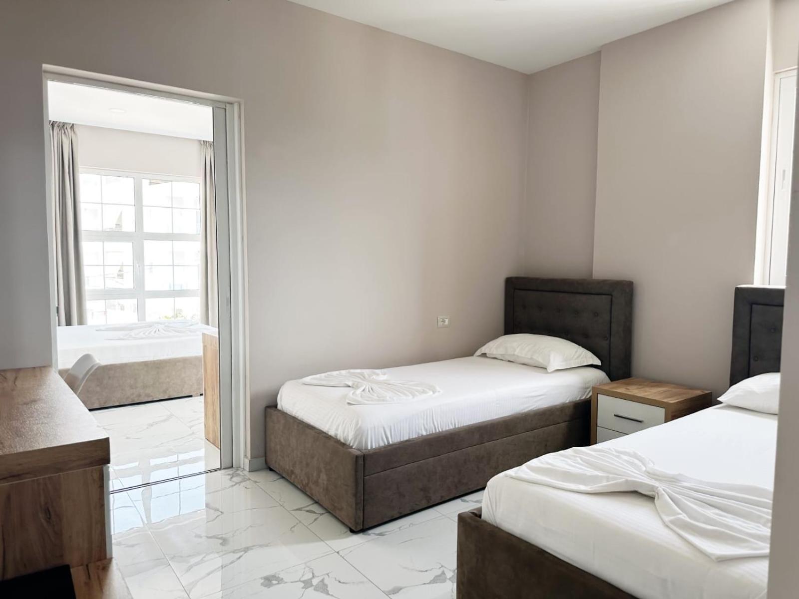 Hotel Ioni-An คซามิล ภายนอก รูปภาพ