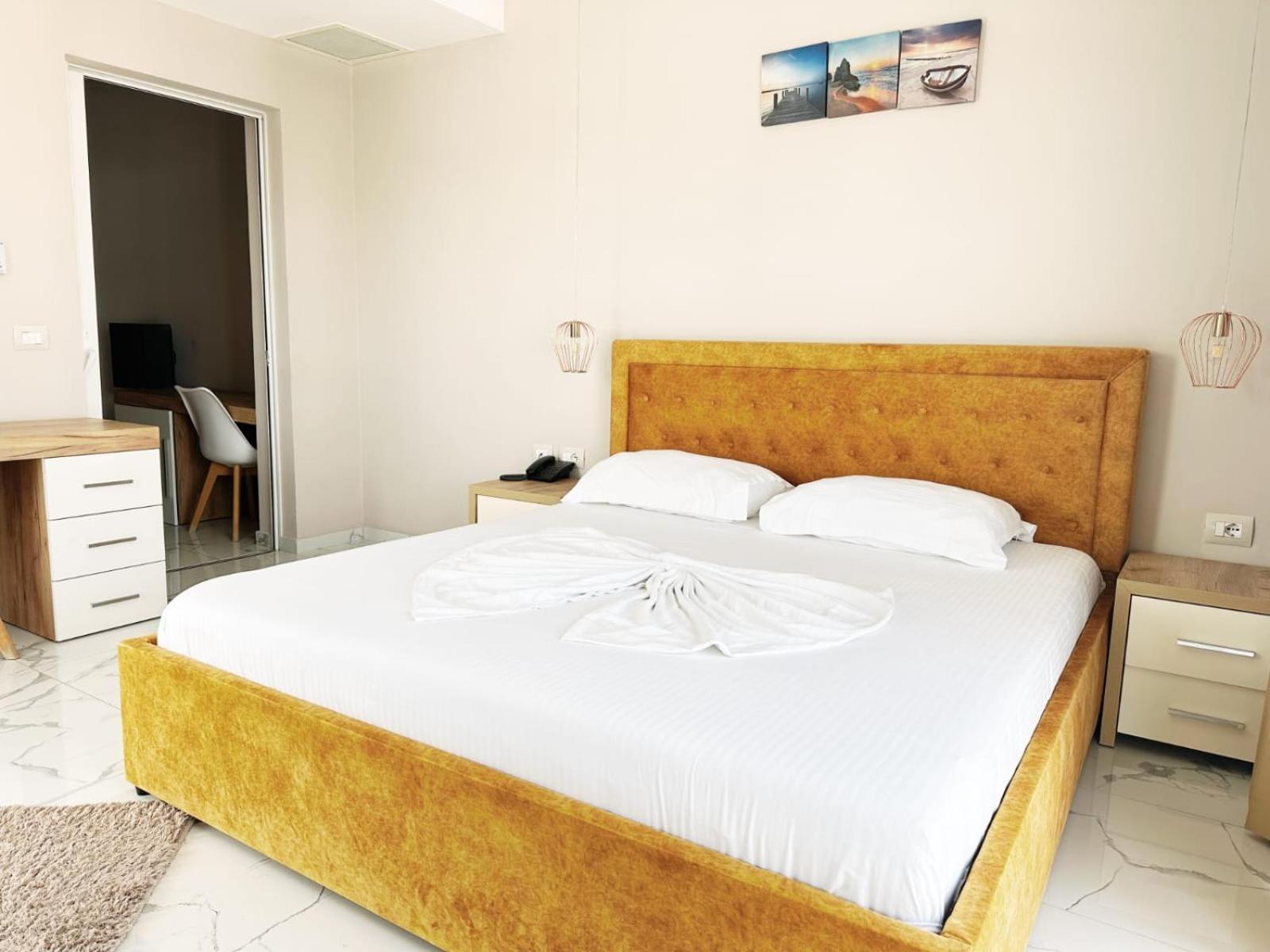 Hotel Ioni-An คซามิล ภายนอก รูปภาพ