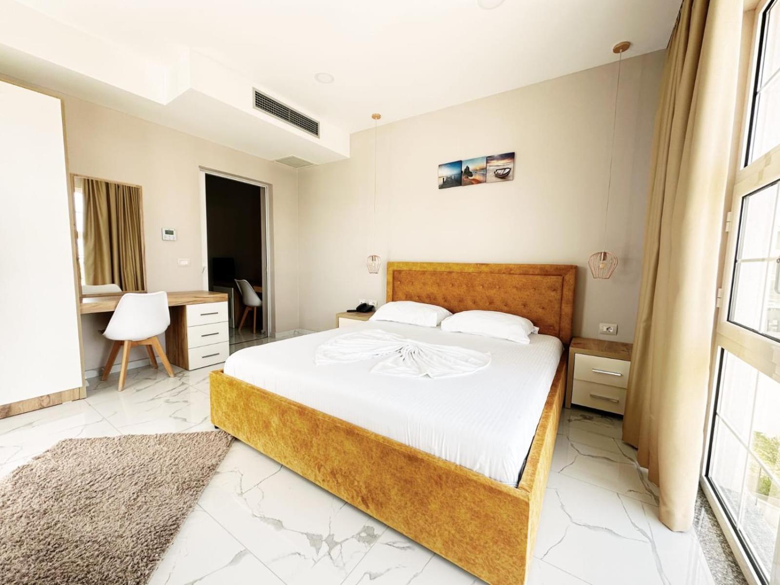 Hotel Ioni-An คซามิล ภายนอก รูปภาพ
